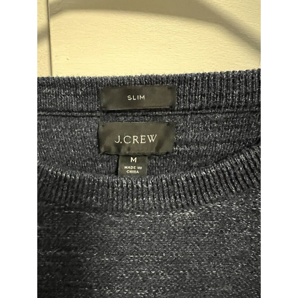 J CREW SWEATER MEDIUM SLIM  BLUE COLOR GREAT CONDITION